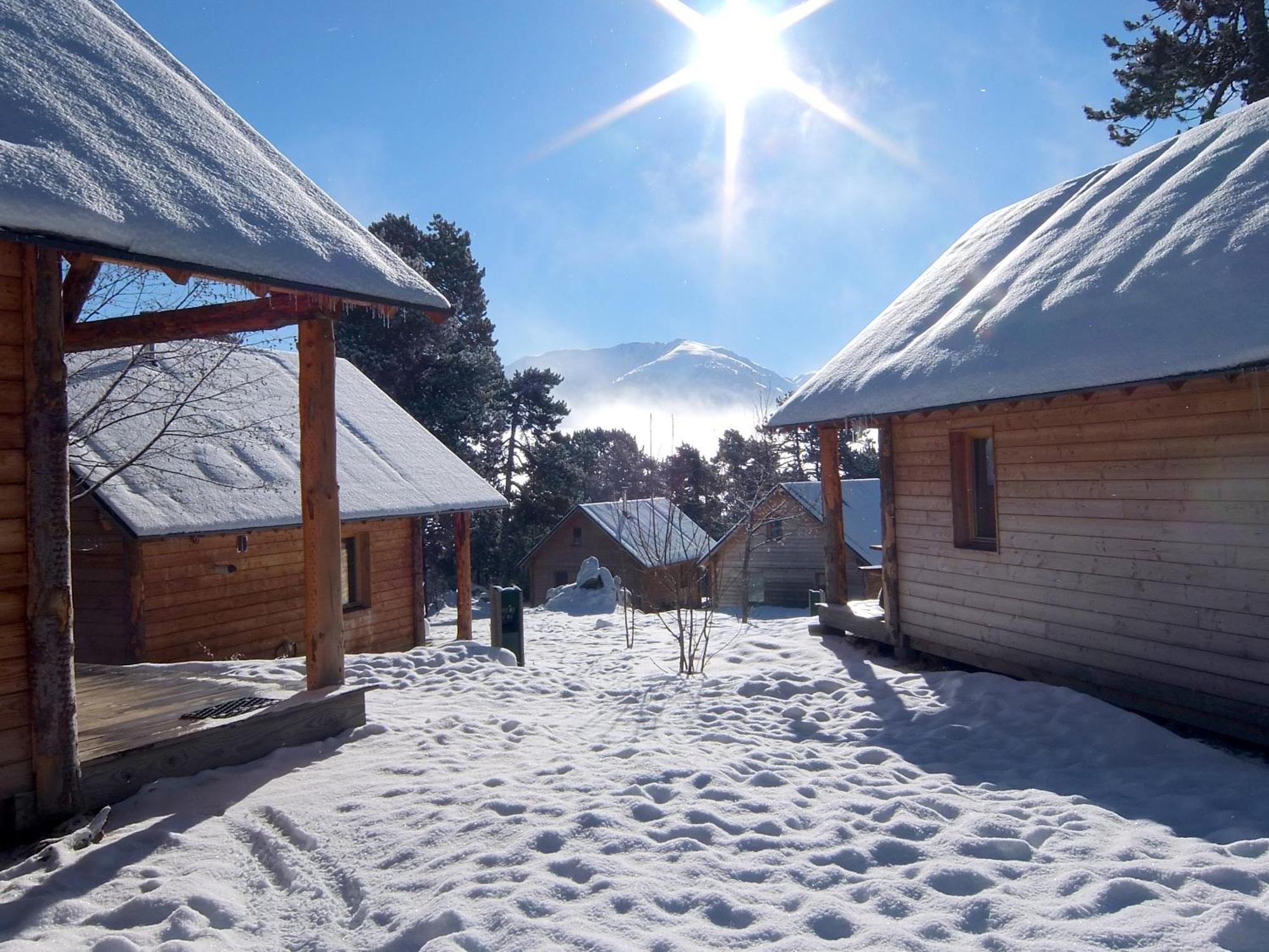 Hotel Huttopia Font Romeu Exterior foto